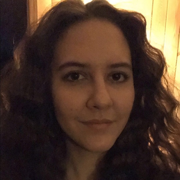 Meet your Posher, Belinda - Picture 1 of 1